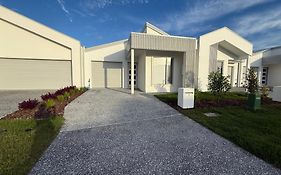 Coastal Luxe Escape - Brand New Home By The Bay!